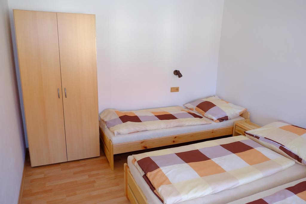 Ubytovani U Maminky Guest House Lednice Exterior photo